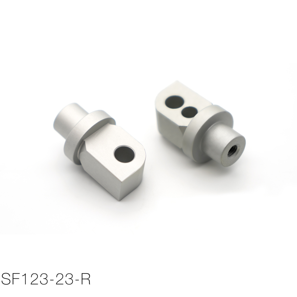 SUZUKI voetsteunen-adapter achterzijde (set)